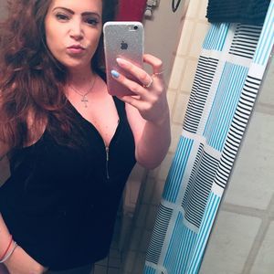 Meet your Posher, Claiire